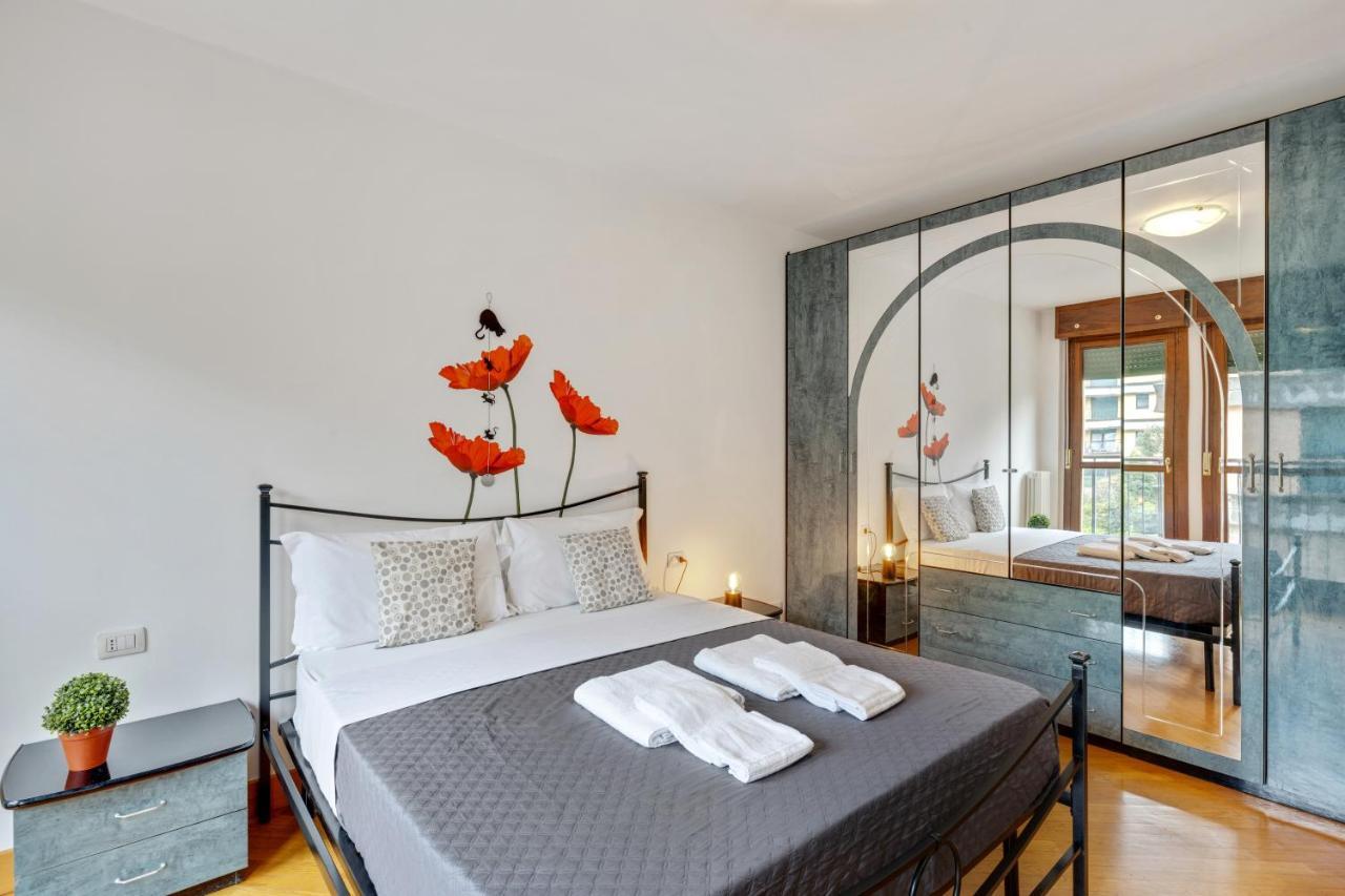 Il Broletto Apartment - Affitti Brevi Italia Lecco Bagian luar foto